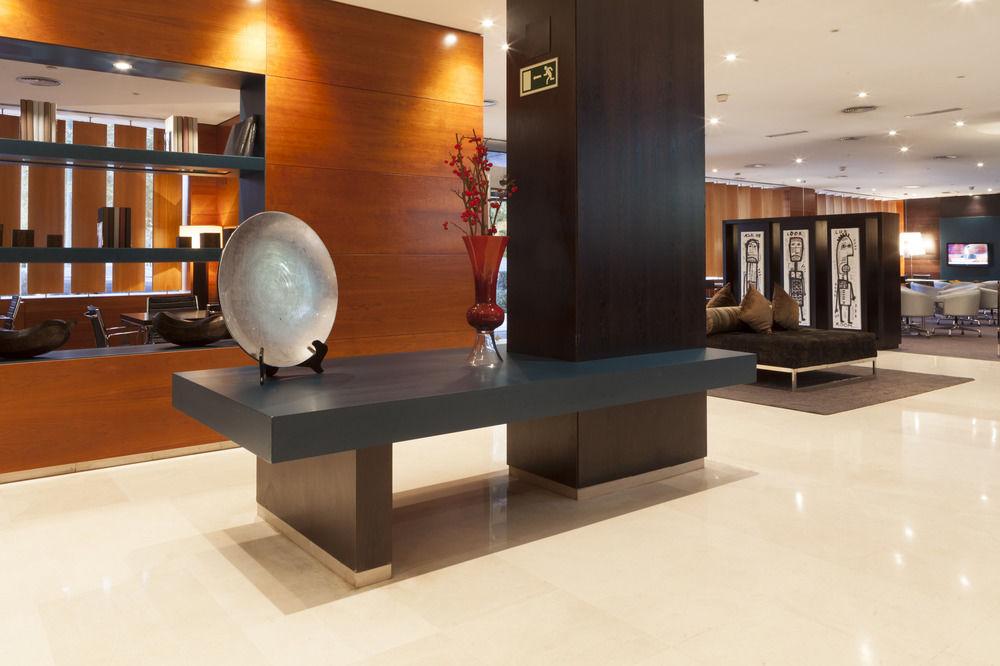 Ac Hotel Badajoz By Marriott Bagian luar foto