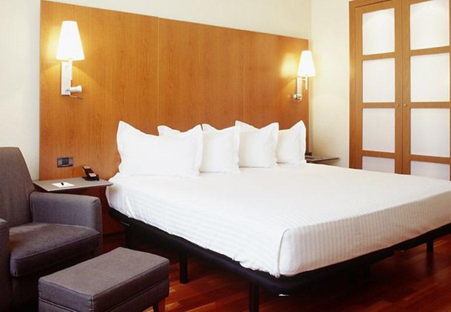 Ac Hotel Badajoz By Marriott Ruang foto